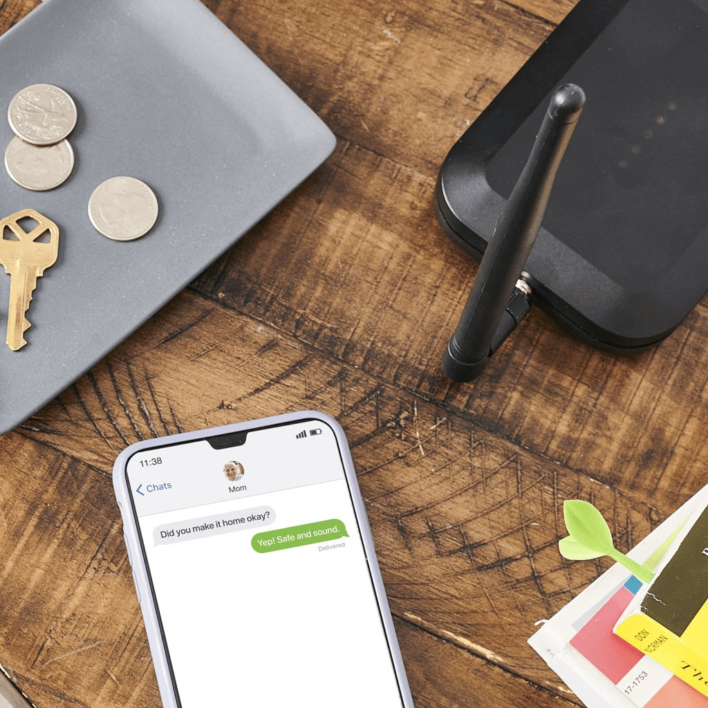 weBoost Home Studio (650166) Cell Signal Booster Kit | DIY Installation | All Canadian Carriers - Rogers, Bell, Telus & More | ISED Approved